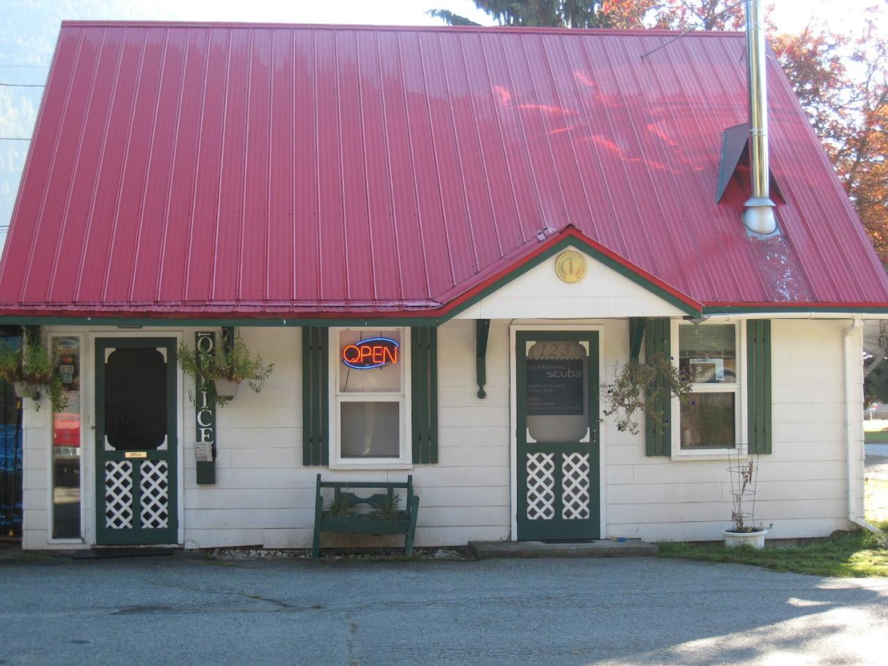 Salmo Reno Motel מראה חיצוני תמונה